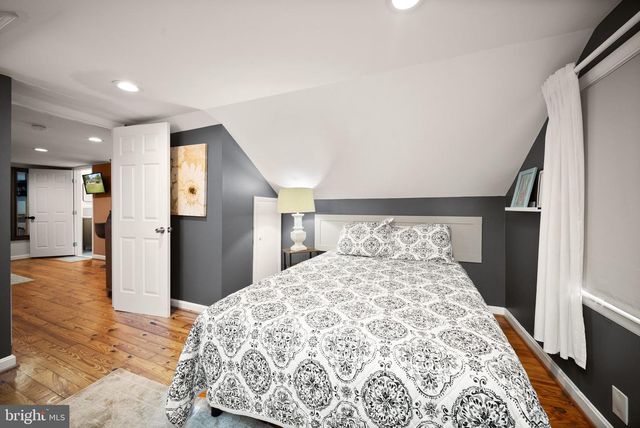 18323 SHARON RD, Triangle, VA 22172