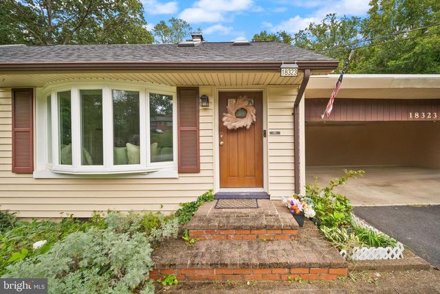 18323 SHARON RD, Triangle, VA 22172