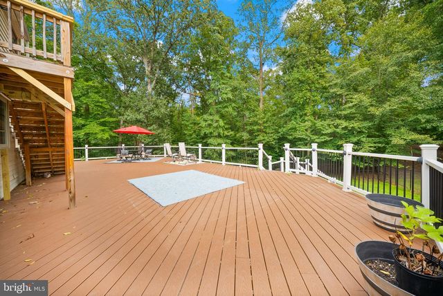 18323 SHARON RD, Triangle, VA 22172