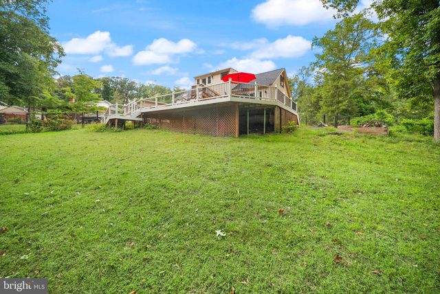 18323 SHARON RD, Triangle, VA 22172