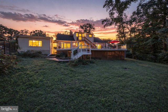 18323 SHARON RD, Triangle, VA 22172