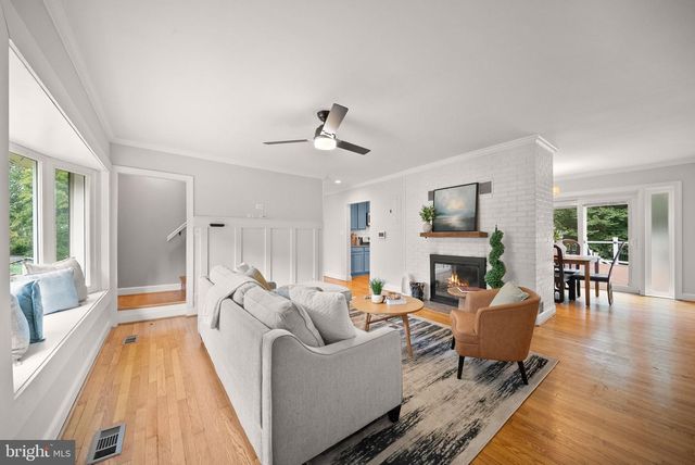 18323 SHARON RD, Triangle, VA 22172