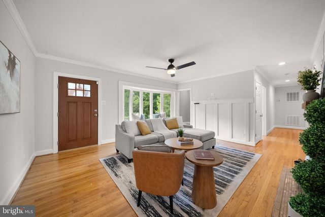 18323 SHARON RD, Triangle, VA 22172