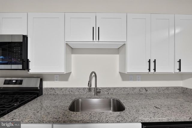 911 IMPERIAL CT, Baltimore, MD 21227