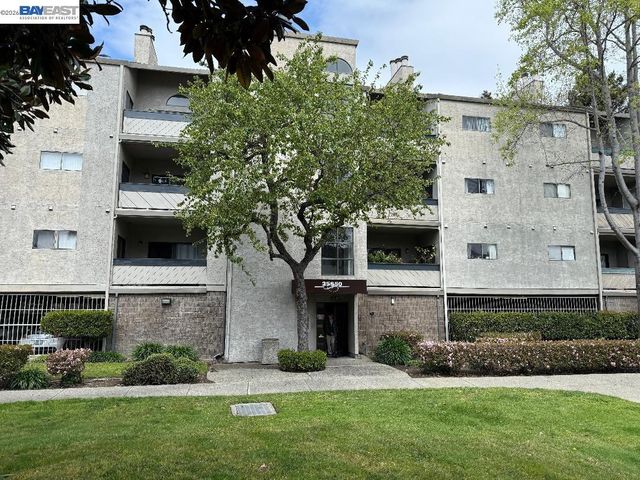 25850 Kay Ave 328, Hayward, CA 94545