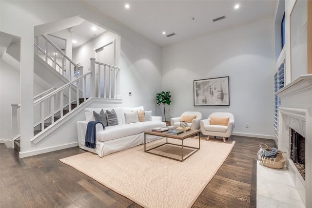 4409 Cole Avenue F, Dallas, TX 75205