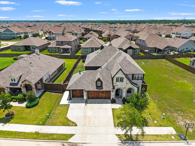 1042 Watercourse Place, Royse City, TX 75189