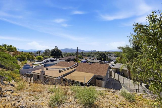 9744 Ramo Ct., Santee, CA 92071