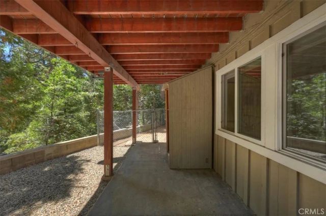 363 Castle Gate, Lake Arrowhead, CA 92352