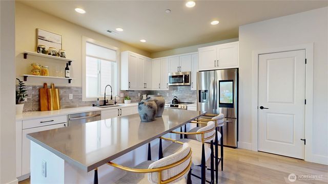 11760 42nd Avenue S, Tukwila, WA 98168