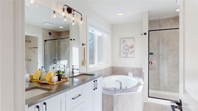 11760 42nd Avenue S, Tukwila, WA 98168