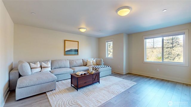 11760 42nd Avenue S, Tukwila, WA 98168