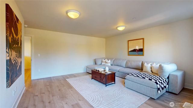 11760 42nd Avenue S, Tukwila, WA 98168