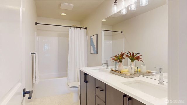 11760 42nd Avenue S, Tukwila, WA 98168