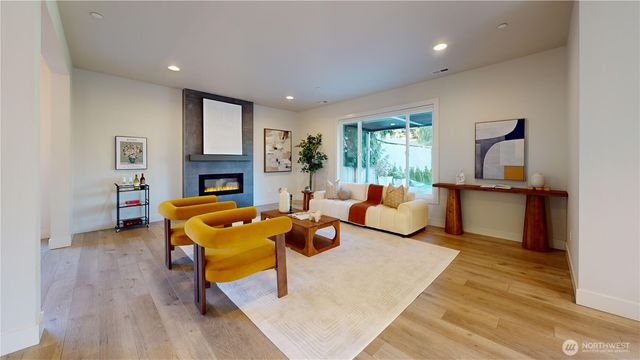 11760 42nd Avenue S, Tukwila, WA 98168