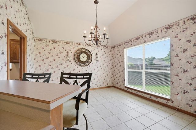 1520 W Diamond Way, Mustang, OK 73064