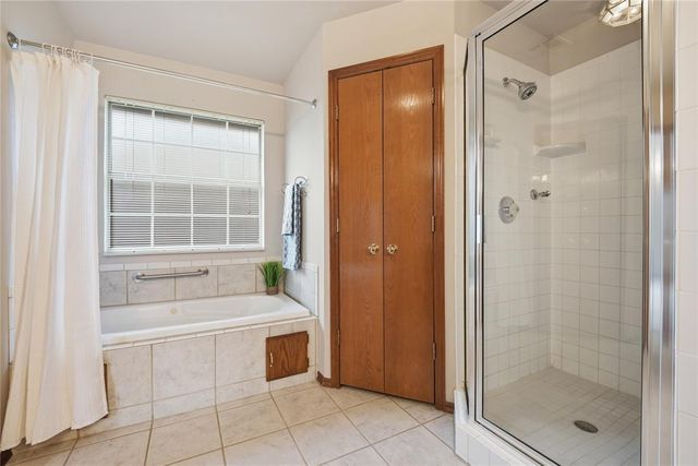 1520 W Diamond Way, Mustang, OK 73064