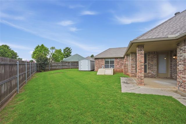 1520 W Diamond Way, Mustang, OK 73064