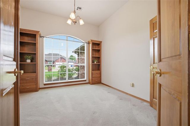 1520 W Diamond Way, Mustang, OK 73064