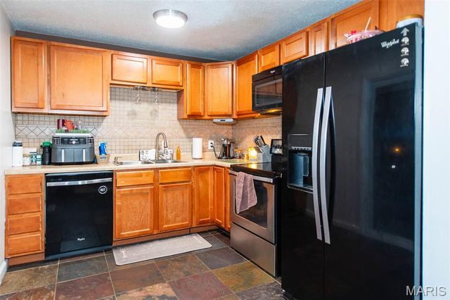 68 Guylyn Drive, Valley Park, MO 63088