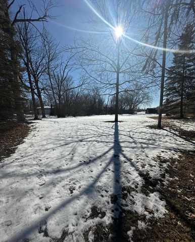 3977 E ELM ROAD, Oak Creek, WI 53154