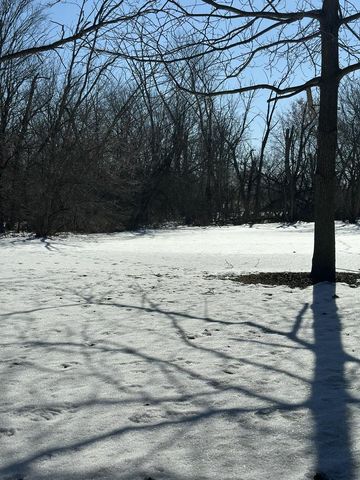 3977 E ELM ROAD, Oak Creek, WI 53154