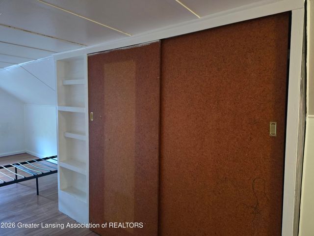 1912 S Rundle Avenue, Lansing, MI 48910