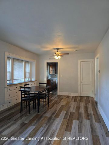 1912 S Rundle Avenue, Lansing, MI 48910