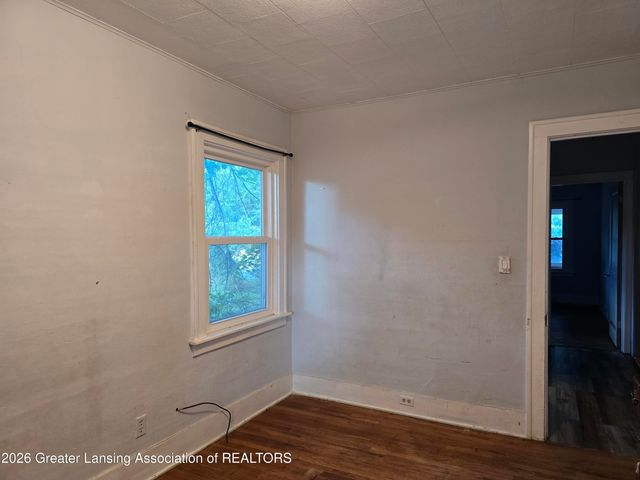 1912 S Rundle Avenue, Lansing, MI 48910