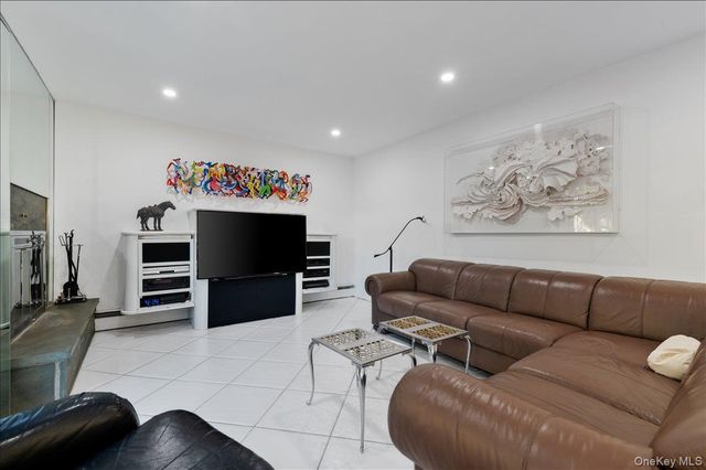 3427 Carey Lane, Baldwin, NY 11510