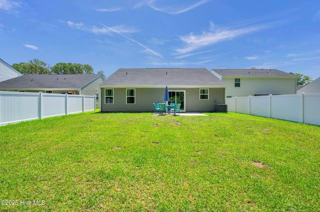 1053 Sharron Creek Drive, Shallotte, NC 28470