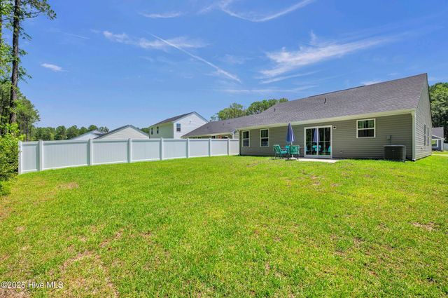 1053 Sharron Creek Drive, Shallotte, NC 28470