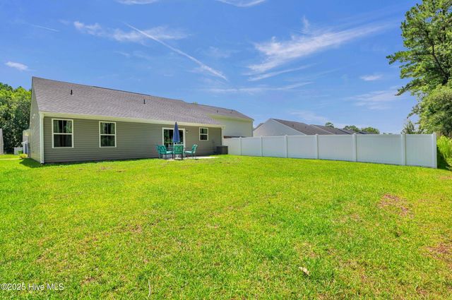1053 Sharron Creek Drive, Shallotte, NC 28470