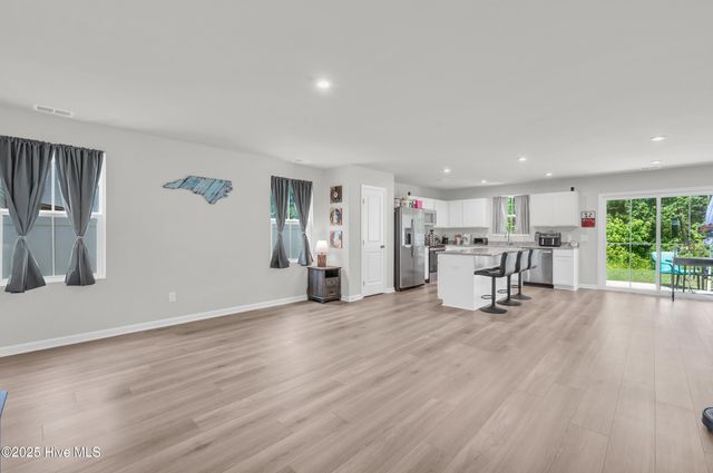 1053 Sharron Creek Drive, Shallotte, NC 28470