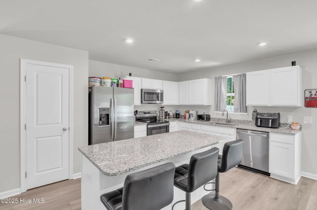 1053 Sharron Creek Drive, Shallotte, NC 28470