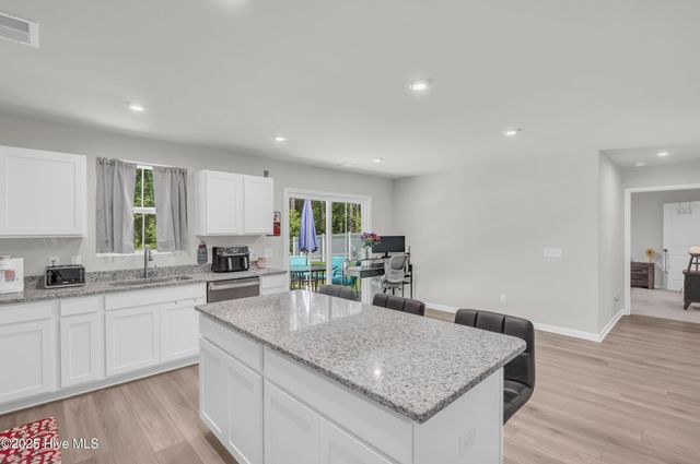 1053 Sharron Creek Drive, Shallotte, NC 28470