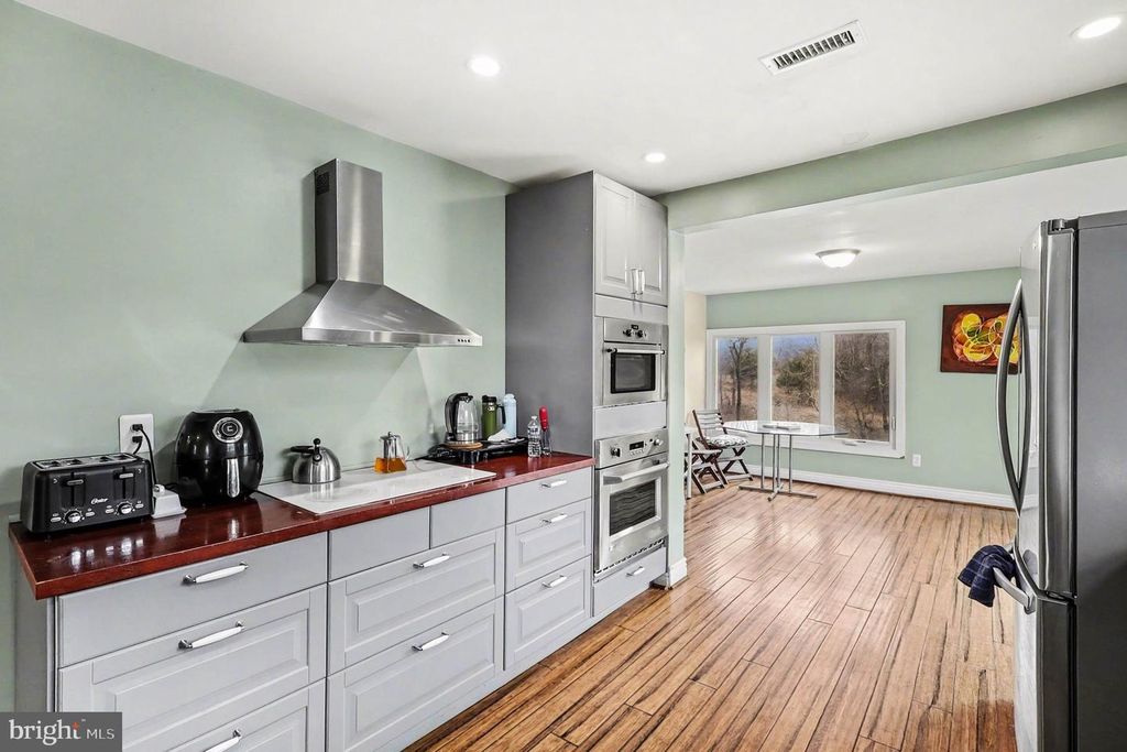 Image 11 of property listing at 2309 MANOR GATE TER, Upper Marlboro, MD 20774