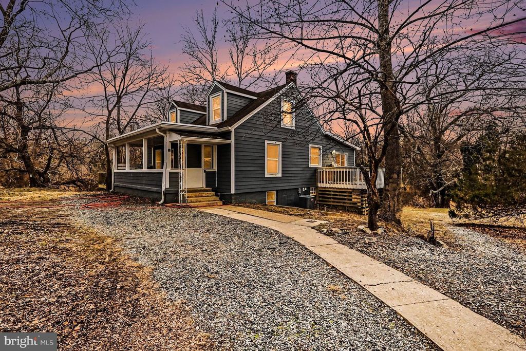 Image 2 of property listing at 2309 MANOR GATE TER, Upper Marlboro, MD 20774