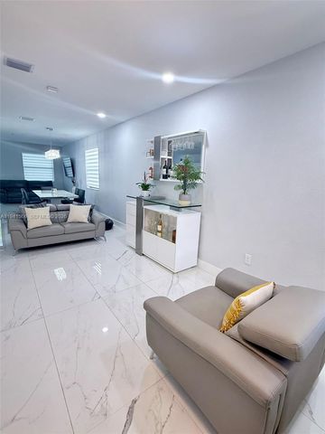 3567 W 110th Ter, Hialeah, FL 33018