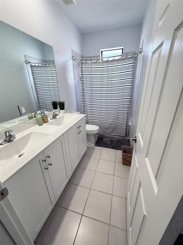 3567 W 110th Ter, Hialeah, FL 33018