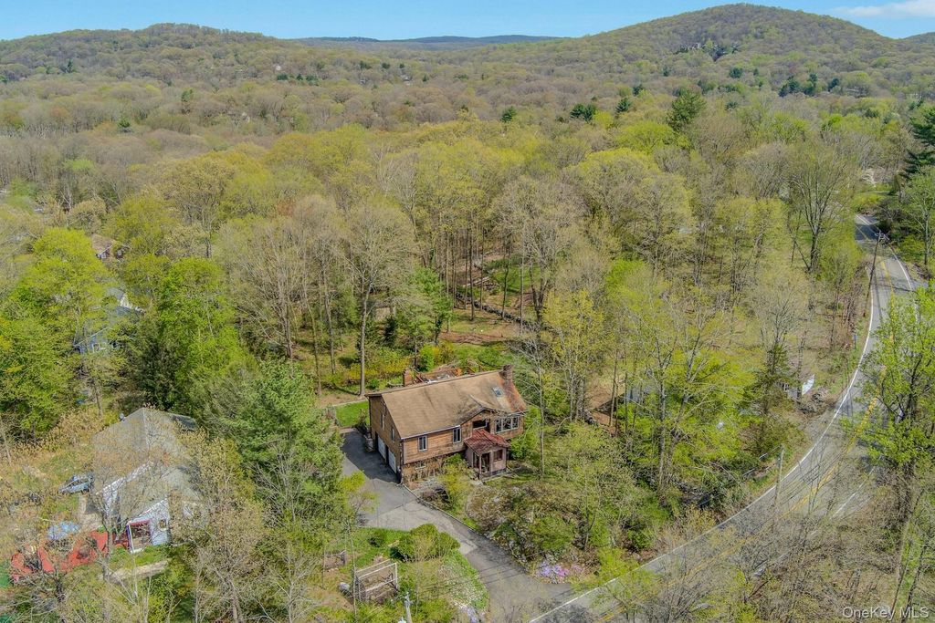 136 Furnace Woods Road, Cortlandt Manor, NY 10567