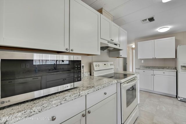 8054 Mission Street, Brooksville, FL 34613