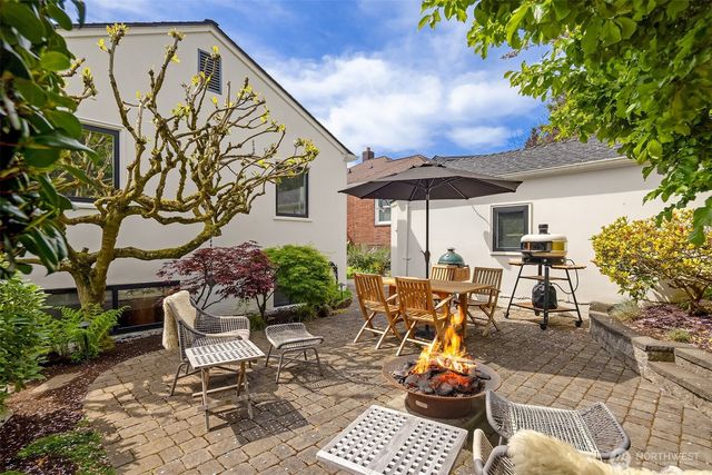 2624 W Plymouth Street, Seattle, WA 98199