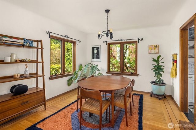 2624 W Plymouth Street, Seattle, WA 98199