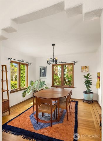2624 W Plymouth Street, Seattle, WA 98199