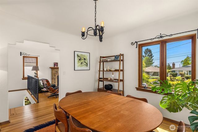 2624 W Plymouth Street, Seattle, WA 98199