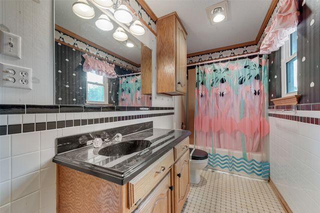 235 Taylor Road, Waxahachie, TX 75165
