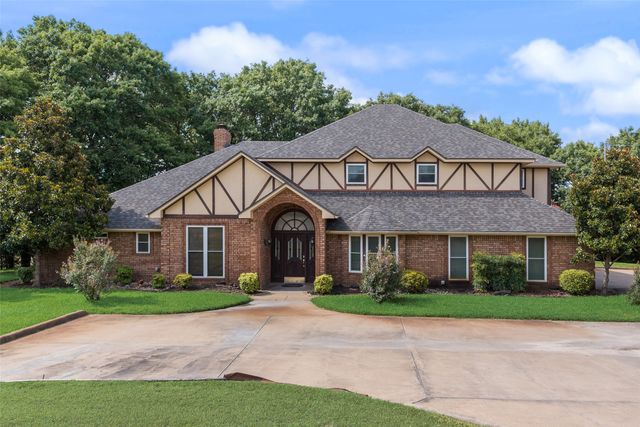 235 Taylor Road, Waxahachie, TX 75165
