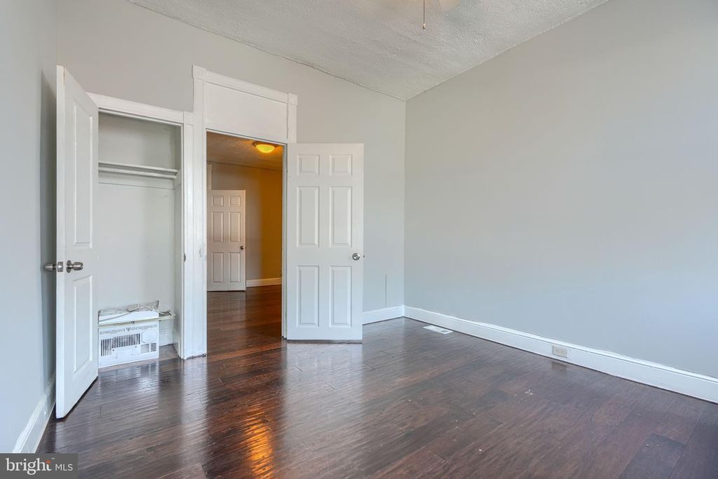 Image 22 of property listing at 405 ROBINSON ST, Baltimore, MD 21224