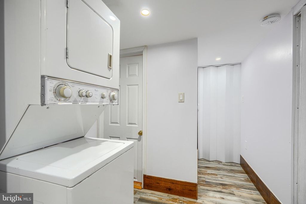 Image 26 of property listing at 405 ROBINSON ST, Baltimore, MD 21224